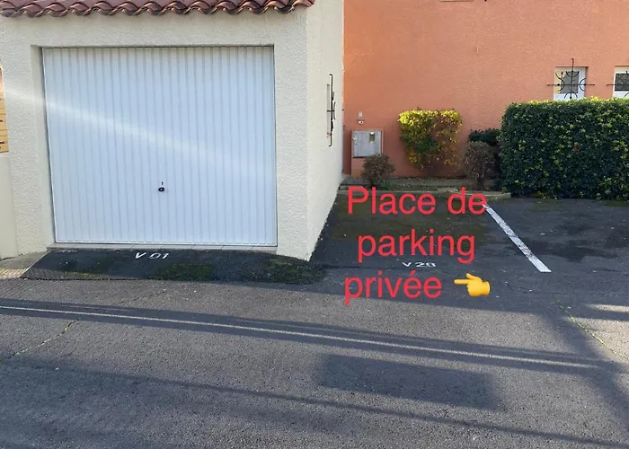 Maison De Parking Wifi Calme Cap D Feriehus